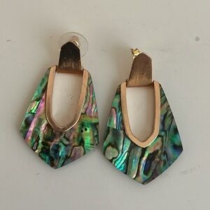 Kendra Scott green and gold abalone earrings